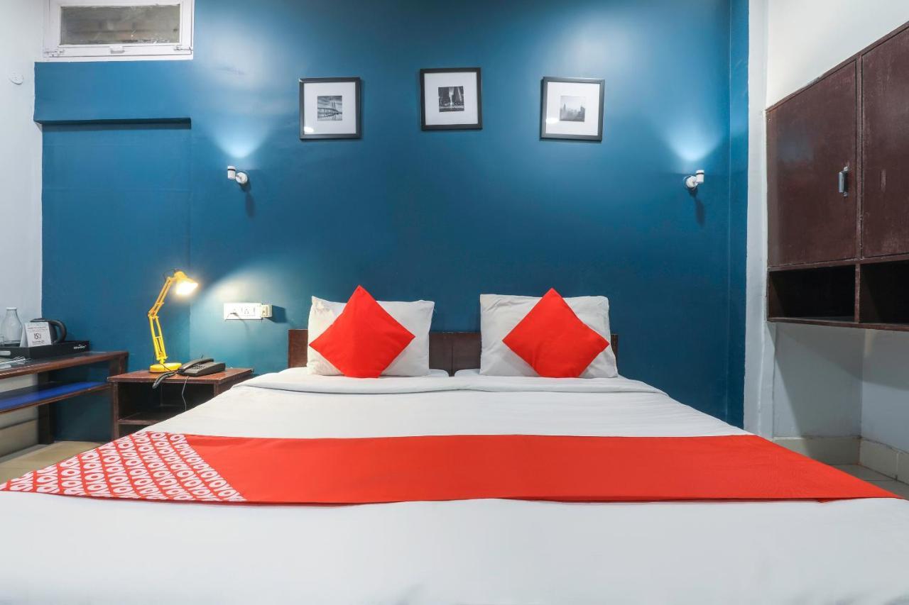 Oyo Rianna Inn กูวาฮาติ ภายนอก รูปภาพ