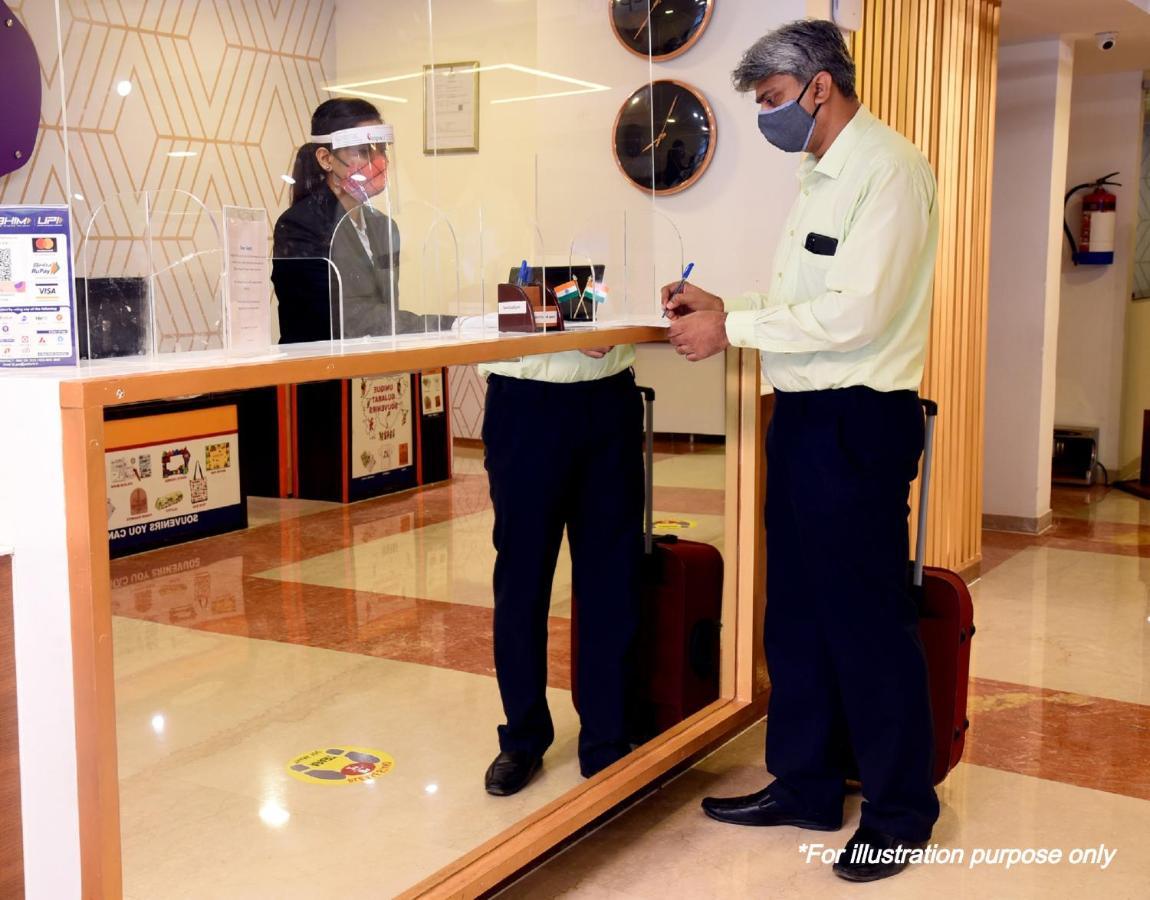 Oyo Rianna Inn กูวาฮาติ ภายนอก รูปภาพ