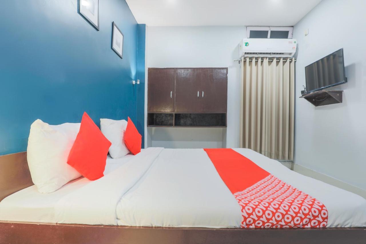 Oyo Rianna Inn กูวาฮาติ ภายนอก รูปภาพ